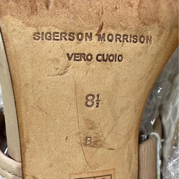 Sigerson Morrison Velcro Strap Sandal Lucite Heel - Picture 11 of 14